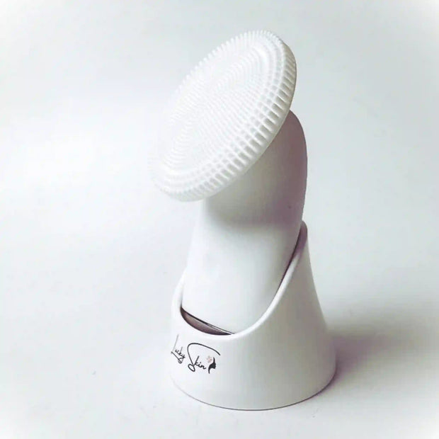 The left view of the Lucky Skin Brush